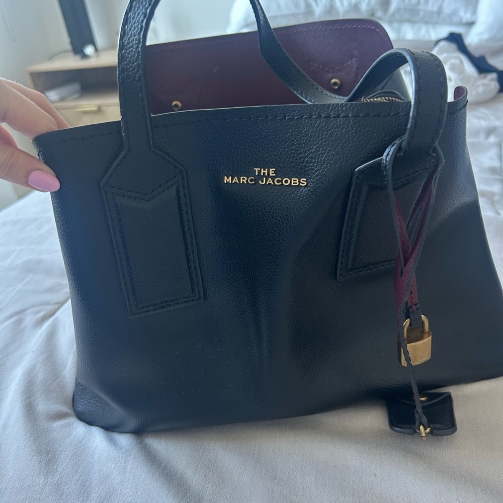 Black Marc Jacob’s Leather Tote with Burgundy Interior